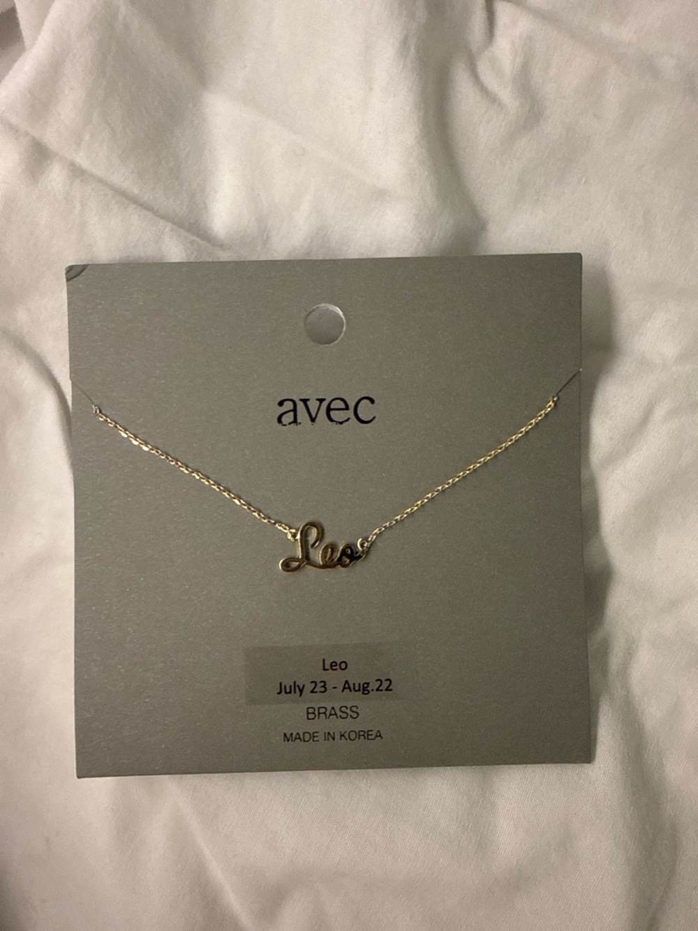 Avec Gold Leo Zodiac Script Necklace